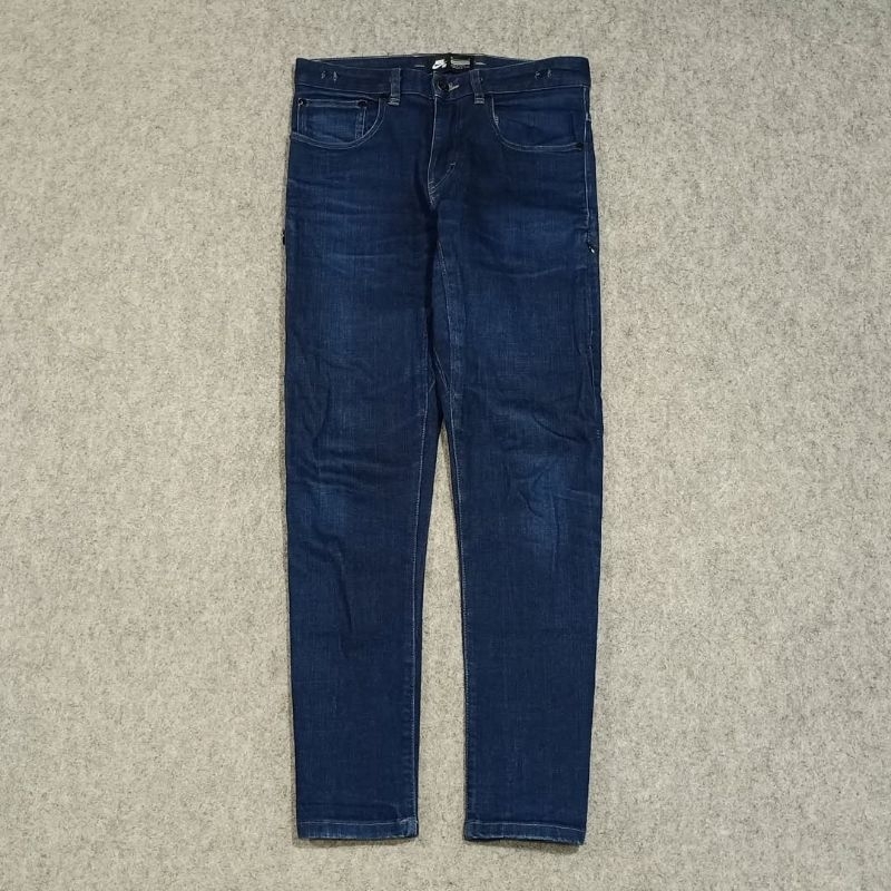 celana slim fit jeans panjang pria NIKE SIZE 28 second