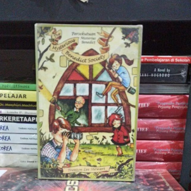 Novel Original The Mysterious Benedict Society Trenton Lee Tewart Persekutuan Misterius Benedict