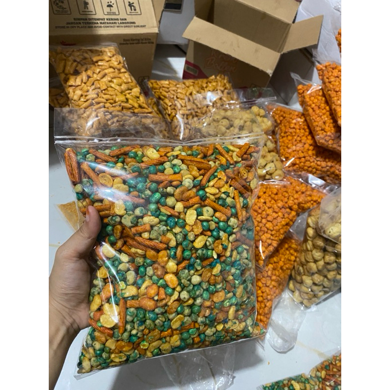 

kacang campur jaipong 1kg