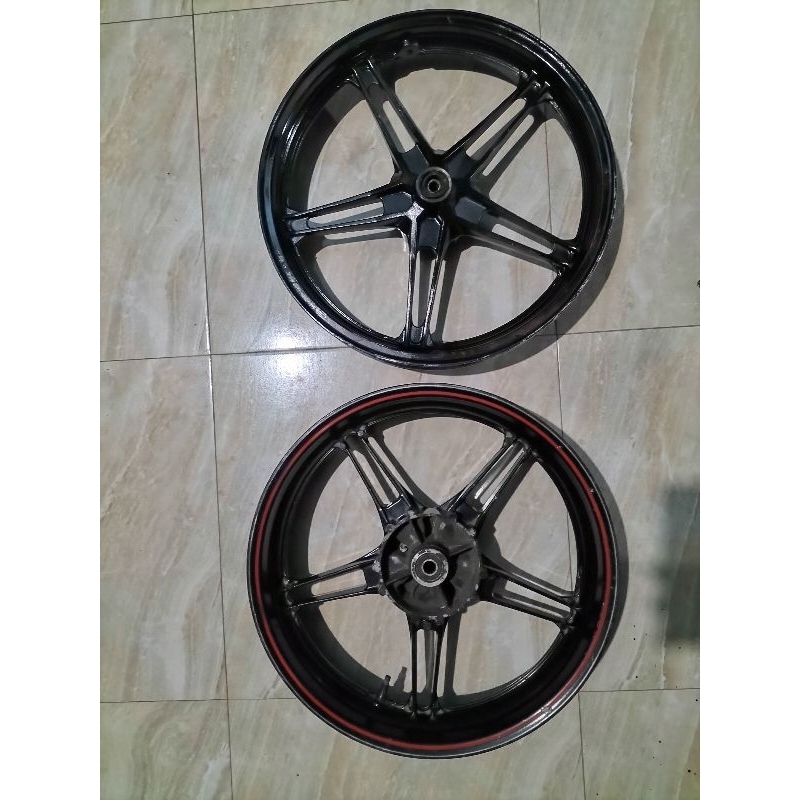 VELG PELEK DEPAN  BELAKANG YAMAHA VIXION NEW TAHUN 2013-2016