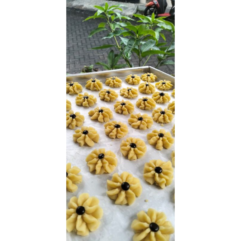 

kue semprit homemade ukuran toples 600ml
