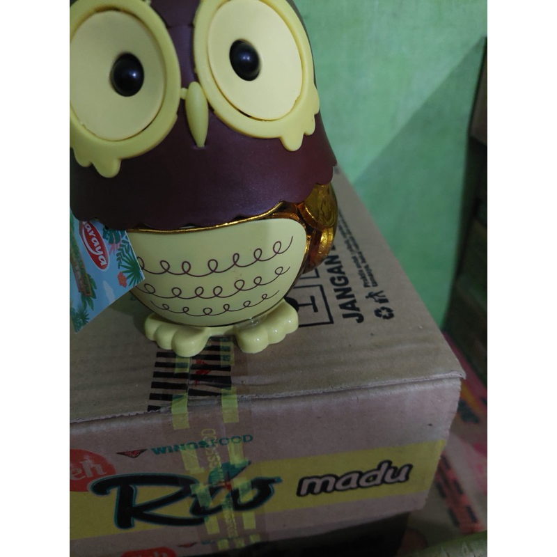 

Naraya cokelat logam