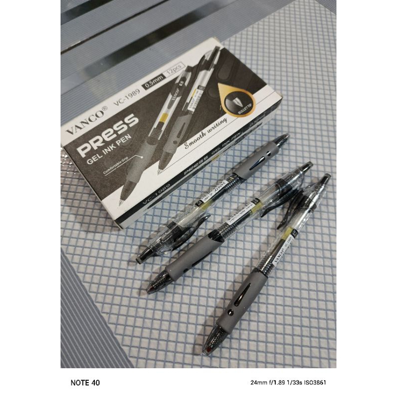 

(1 pak isi 12) bolpoin pencetan vanco press