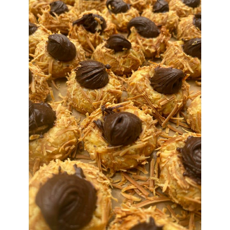

huazelnut nutela cookies keju