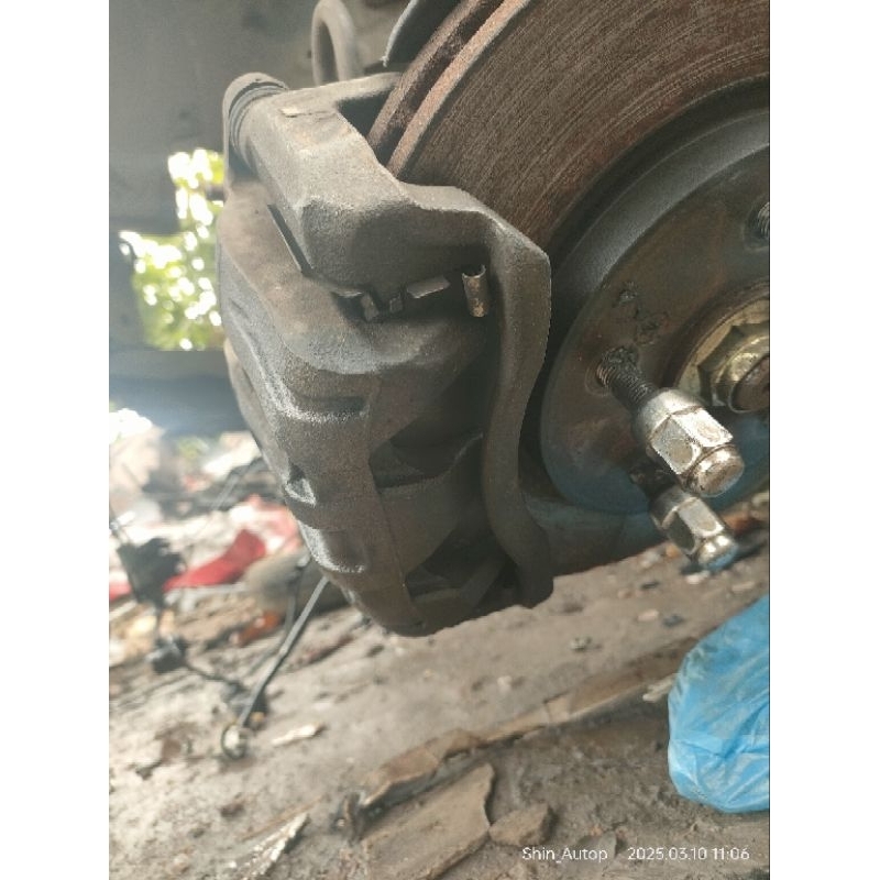 Kaliper depan Crv gen3