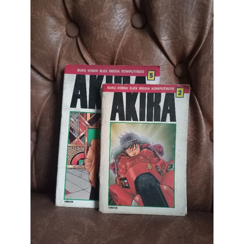 Komik Akira