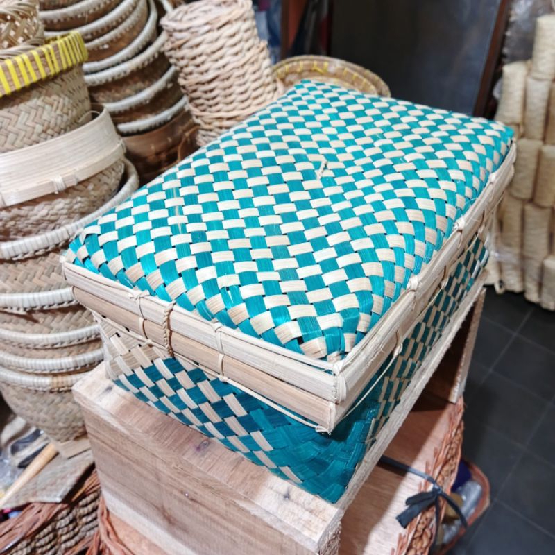 Sokase bambu - keranjang bambu - box hampers sokase - sokase motif kotak - box hantaran