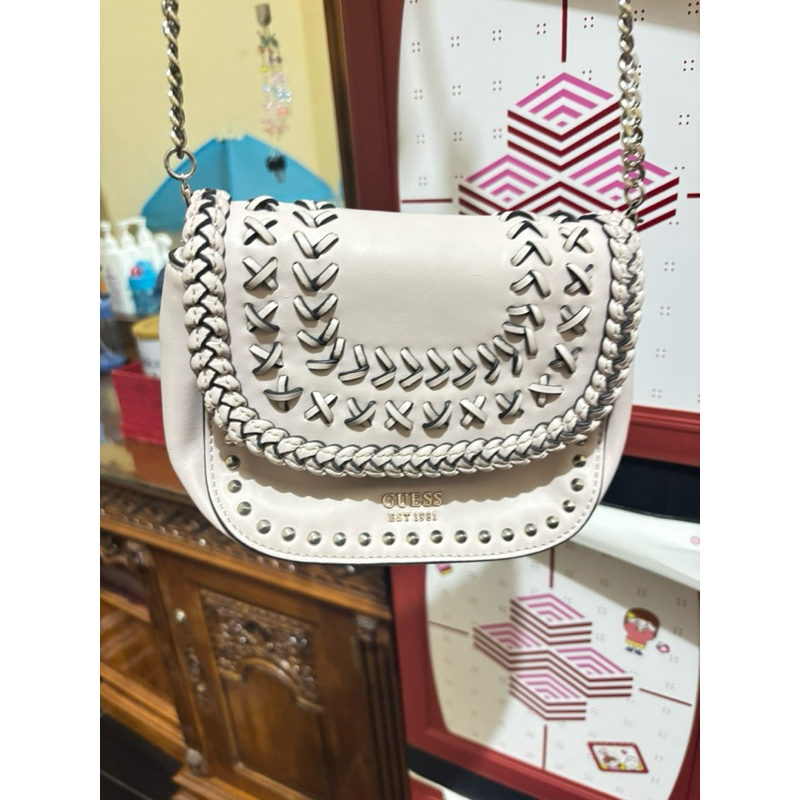 Preloved Guess Sling Bag