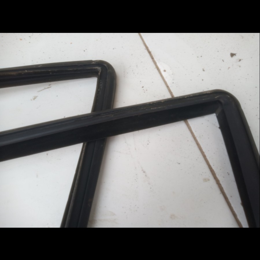 Karet Channel Pintu mercy C180 C200 C230 W203 C Class 1 set/ Karet Channel pintu marcedess benz C180