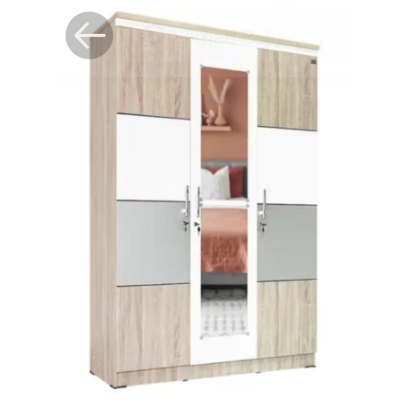 Lemari Pakaian Navaro Olympic Furniture 3 Pintu Cermin Minimalis preloved