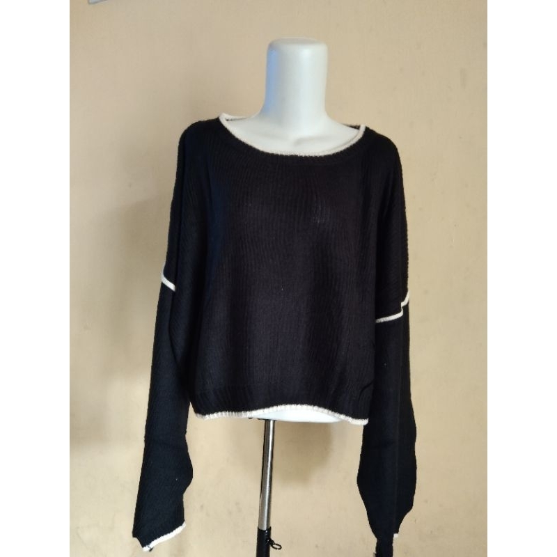 Baju Rajut crop wanita (lengan balon panjang)