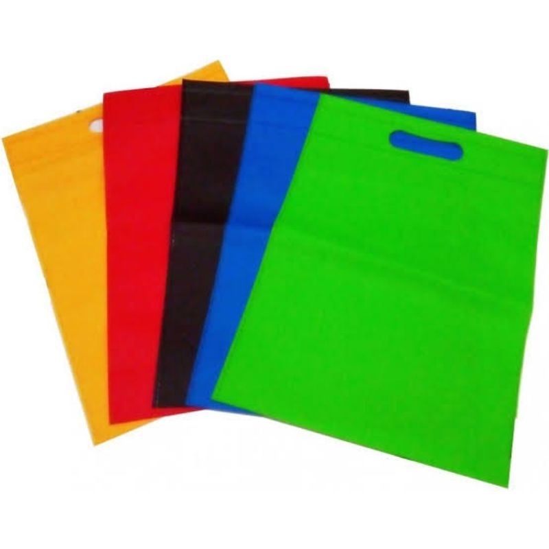

KELIPATAN ORDER 20 PCS / Spunbond oval 30 x 40/ Tas Kain Tas Oval Tas Spunbond Goodie Bag L Polos Besar Murah