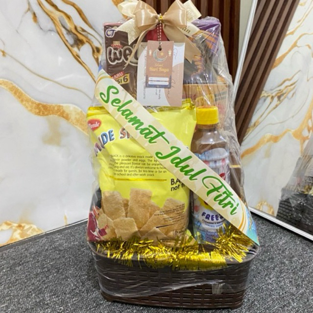 

PARCEL LEBARAN MURAH- Nadia Foodys