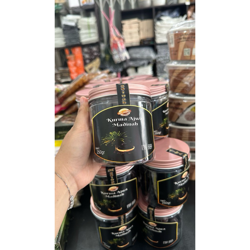 

ajwa madinah 250 gr