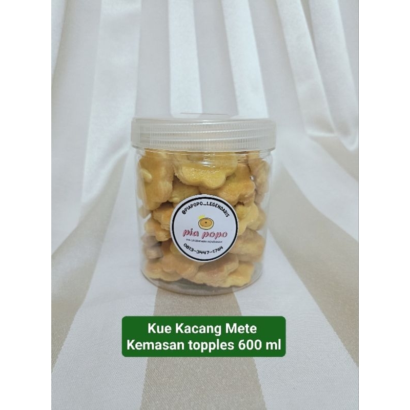 

Kue Kacang Mete Kemasan 650 ml