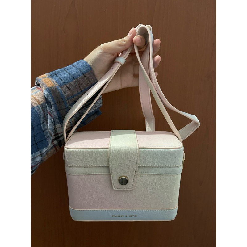 CHARLES & KEITH BAG TAS MULTICOLOUR RAINBOW GRADASI
