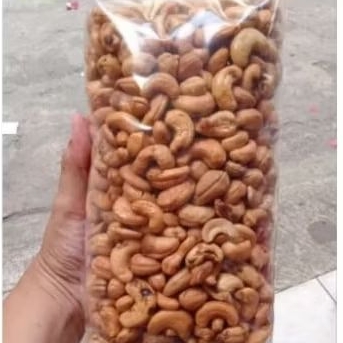 

kacang mede utuh matang 1kg