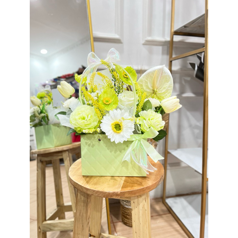

Flowers bag grand opening toko