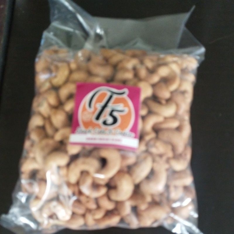 

kacang mede super