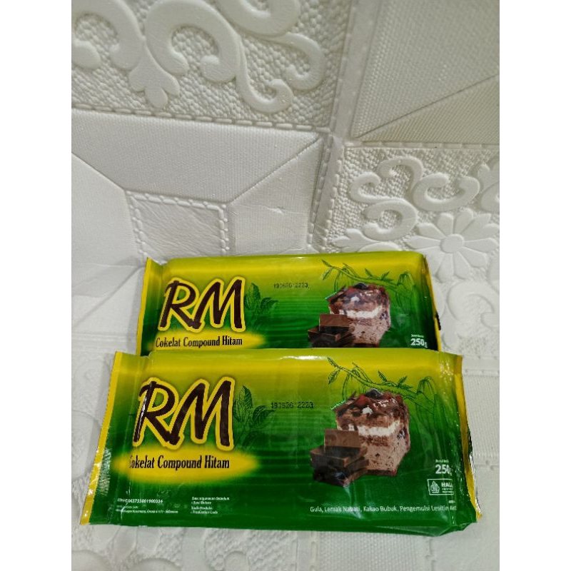 

coklat RM DARK coumpound ukuran 250gram dan 500gram.