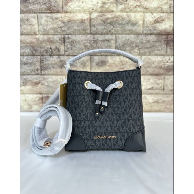 Tas Wanita MK Mercer Drawstring