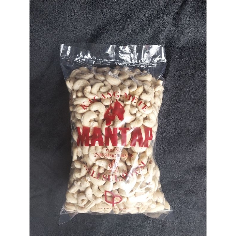 

Kacang Mete Utuh 800 gr