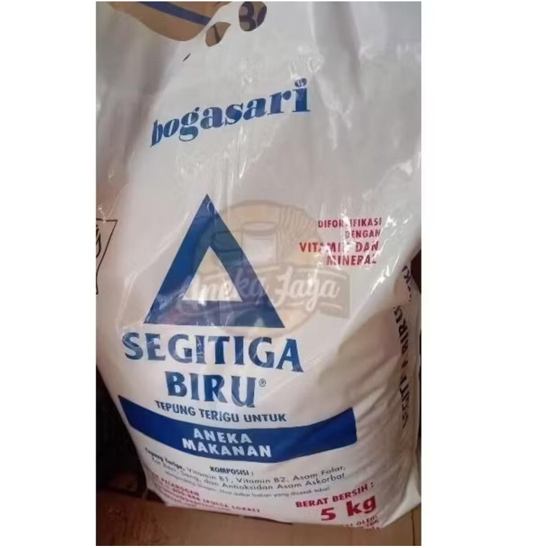 

TEPUNG TERIGU SEGITIGA BIRU BOGASARI 5 KG