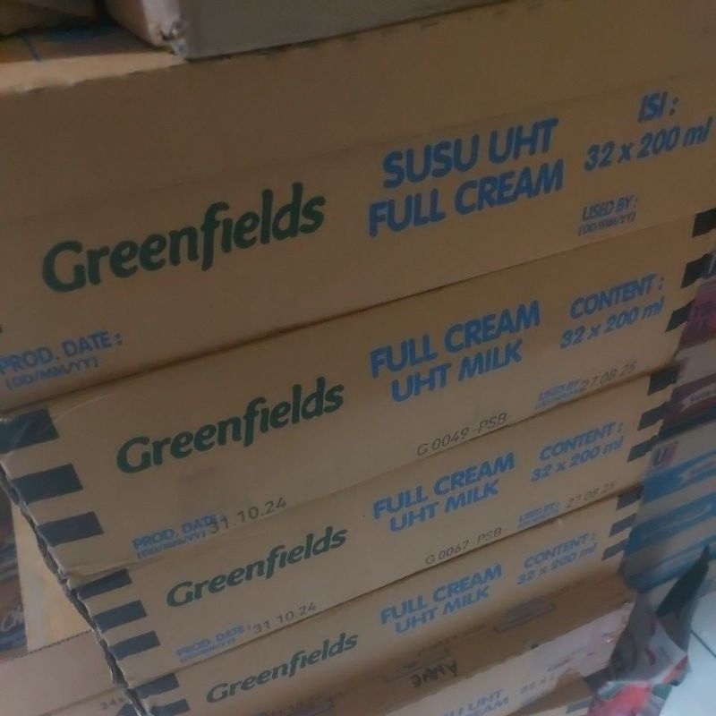 

greenfields susu uht 200ml x32 pc full cream