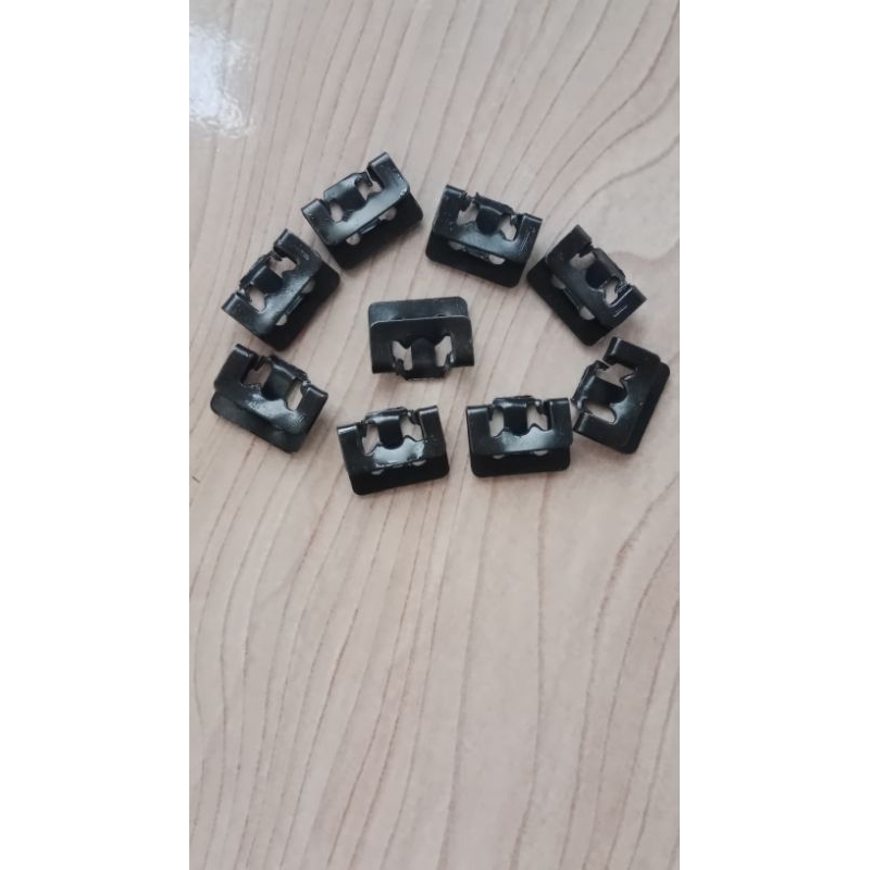 klip pelipit kaca pintu mobil