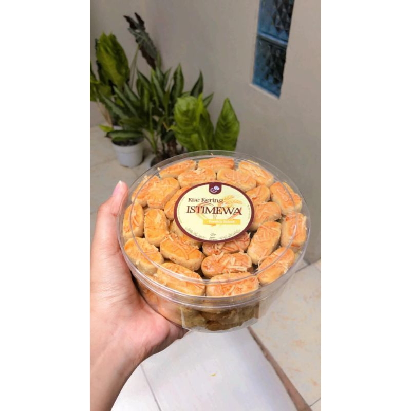 

KUE KERING ISTIMEWA KUE KERING KASTENGEL 500GRAM FULL KEJU