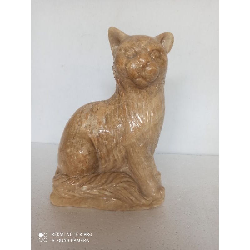 Patung kucing batu onik alami