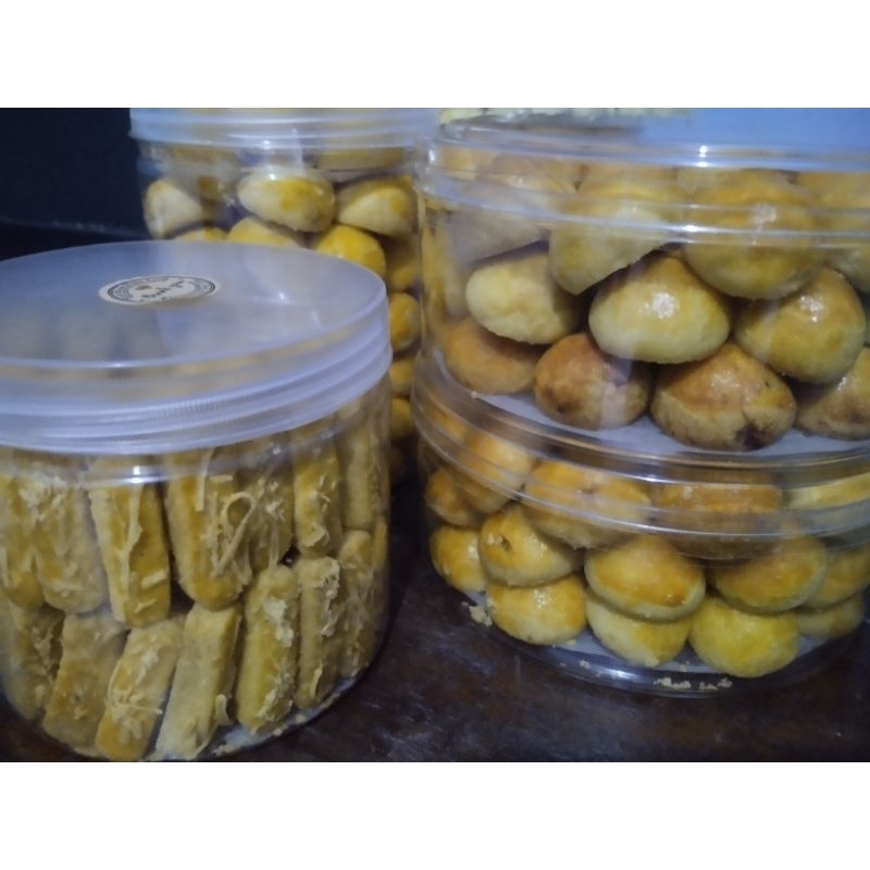 

Kue nastar 250gram