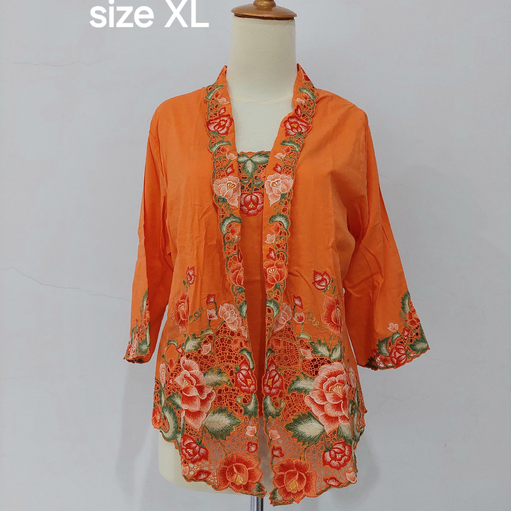 Kebaya Bordir Motif Bunga Size XL