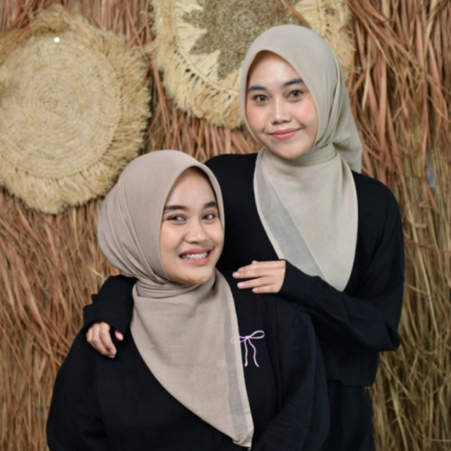 PARIS JADUL / HIJAB DAILY / SEGIEMPAT / VARISHA