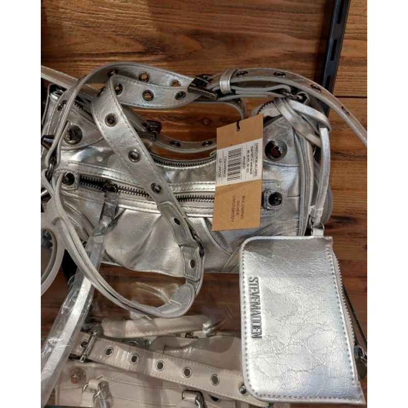 tas slempang Steve Madden BGlowing Silver New Original