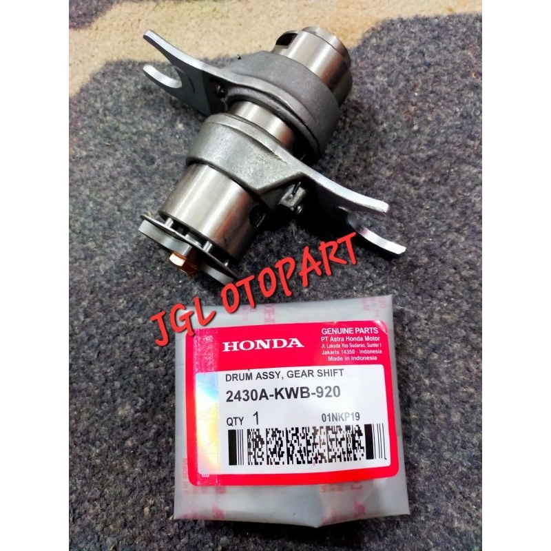 DRUM SHAFT ASSY CAPIT UDANG REVO ABSOLUTE BLADE