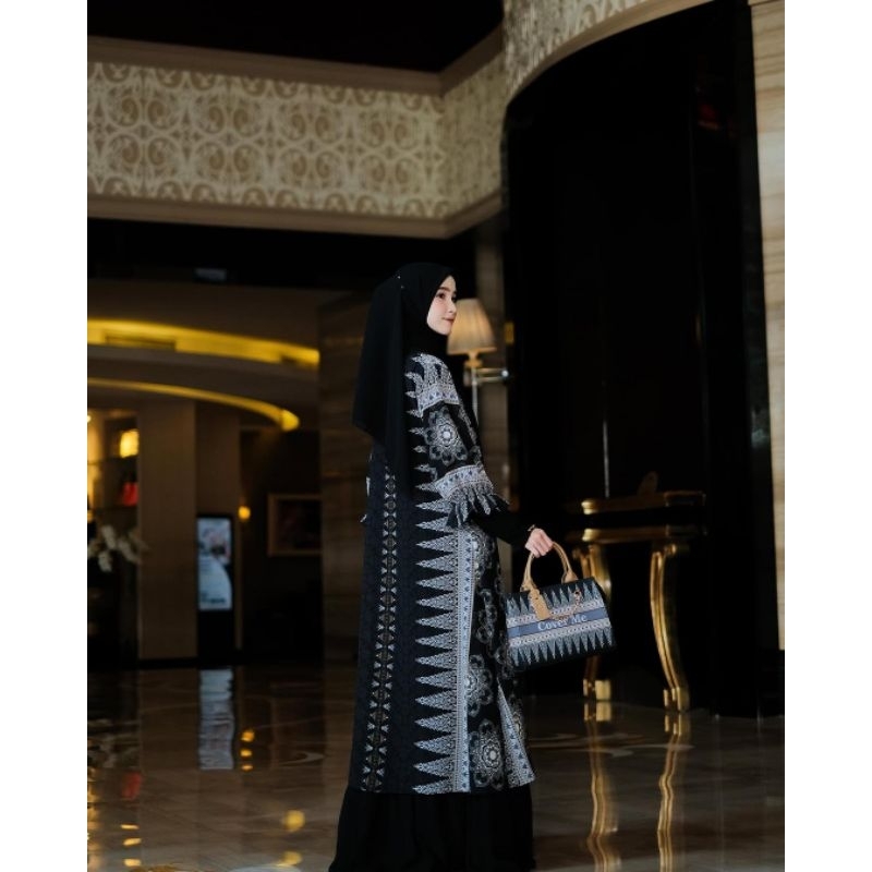 MERAJUT KASIH BY COVERME