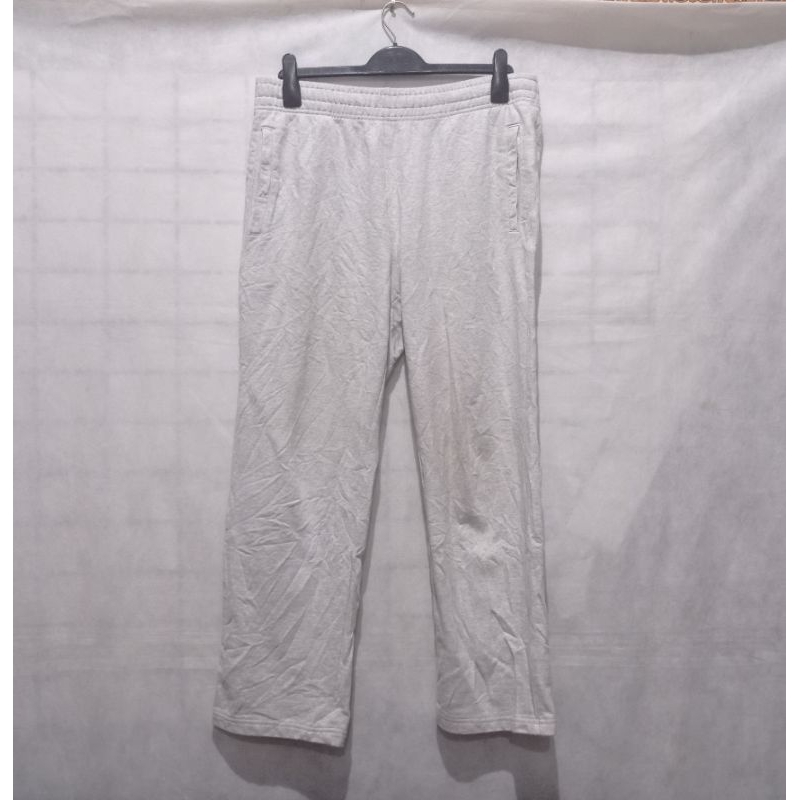 Celana Training Musinsa Putih Preloved