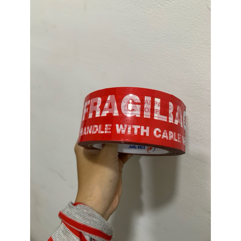 

Lakban fragile startape 48mm x 100yard 1 dus isi 72pcs