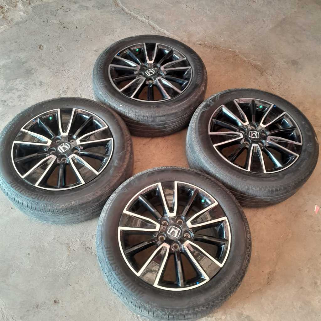 VELG MOBIL BEKAS SEKEN ORIGIBNAL STD WRV RING17 LEBAR 7 PCD 5X114,3 B/P +BAN BS TURANZA 215 55 R17 V