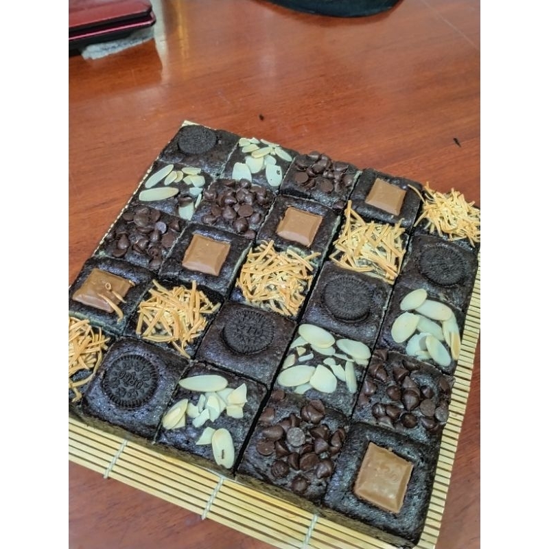 

FUDGY BROWNIES Loyang 20x20cm | Dapoer Firdella