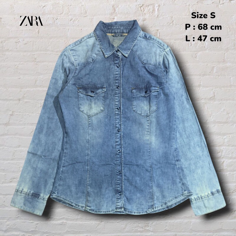 Size S Kemeja Panjang Denim Zara Blue Washed Fading Original Second Preloved #K56