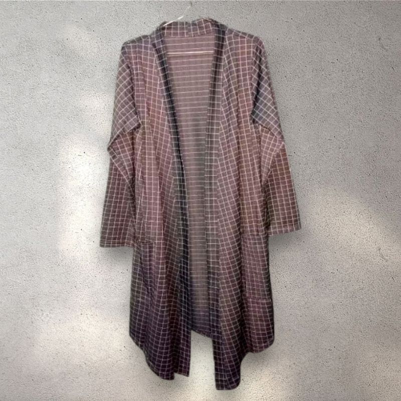 [Preloved] Long Cardigan | Long Cardy | Long Outer | Cardigan Panjang Wanita Warna Abu Tua Motif Kot