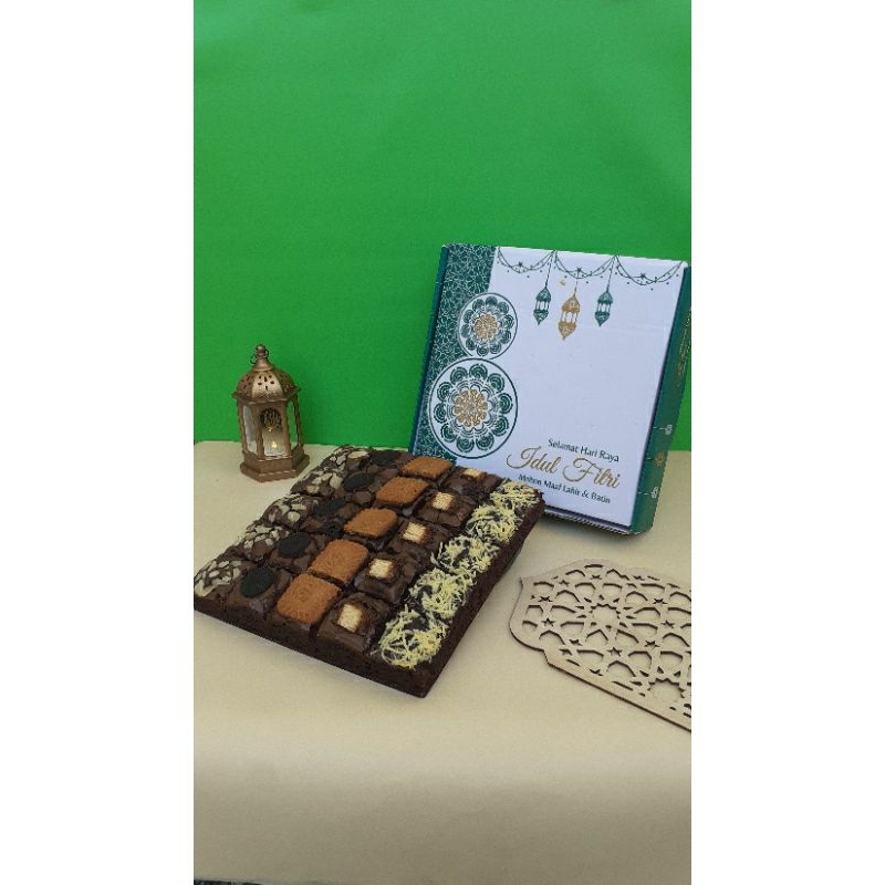 

BISA DADAKAN Hampers lebaran fudgy brownies panggang parcel lebaran idul fitri