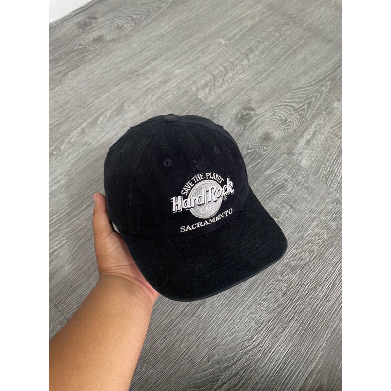 topi hard rock