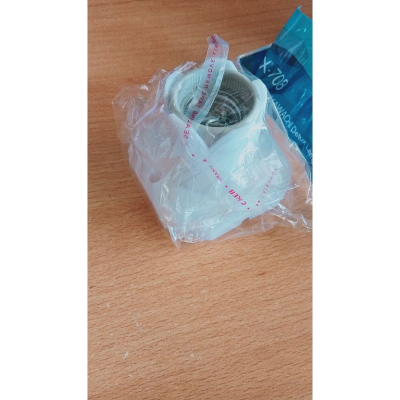 fitting lampu keramik