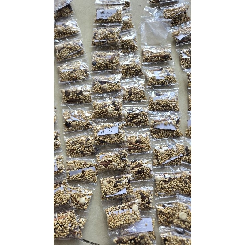 

Bumbu racik alami rempah rendang , soto , opor