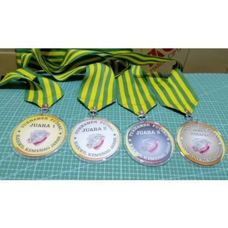 Medali Wisuda Akrilik Resin 1 Set Piagam Sovener Kenangan Tk Sd Smp Sma Perguruan Tinggi