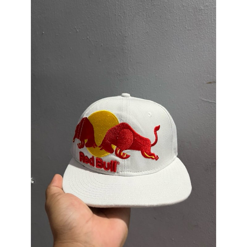 topi new era red bull