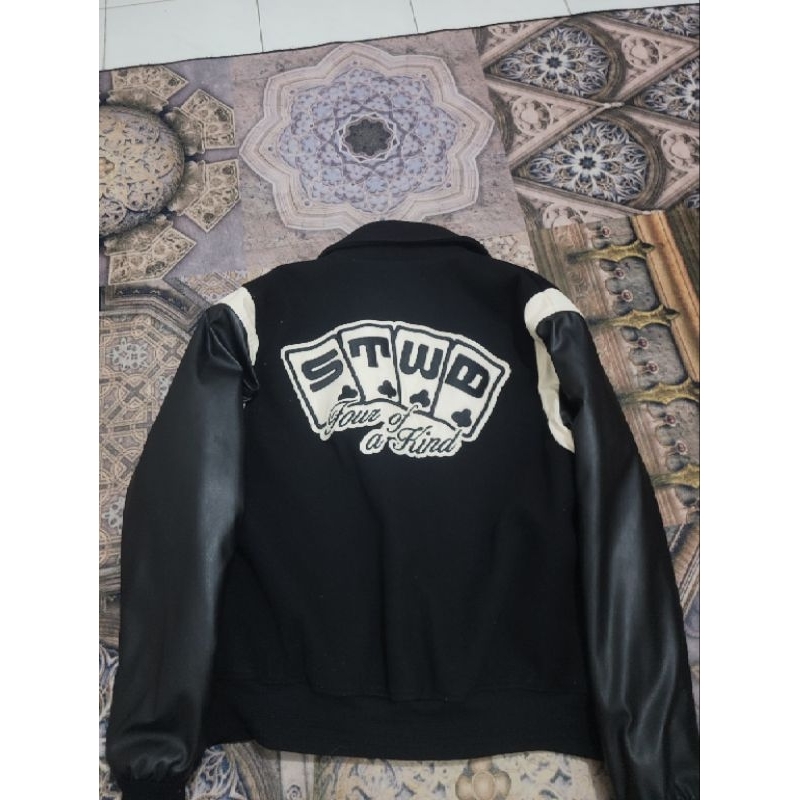 Varsity STWD [PULL & BEAR]